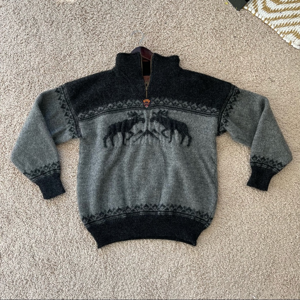 Dale of Norway Wool Sweater Grey Moose Design
